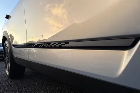  Jaecoo 7 1.5T SHS 18.3kWh Luxury Auto Euro 6 (s/s) 5dr Thumbnail #39