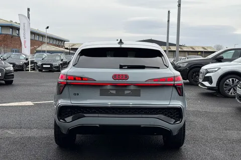  Audi Q3 1.5 TFSI Launch Edition Sportback S Tronic Euro 6 (s/s) 5dr Thumbnail #5