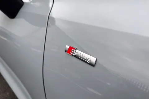  Audi Q3 1.5 TFSI Launch Edition Sportback S Tronic Euro 6 (s/s) 5dr Thumbnail #31