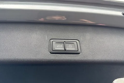  Audi Q3 1.5 TFSI Launch Edition Sportback S Tronic Euro 6 (s/s) 5dr Thumbnail #36