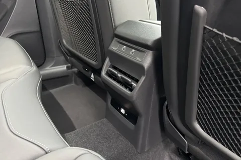  Audi Q3 1.5 TFSI Launch Edition Sportback S Tronic Euro 6 (s/s) 5dr Thumbnail #38