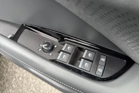  Audi Q3 1.5 TFSI Launch Edition Sportback S Tronic Euro 6 (s/s) 5dr Thumbnail #47