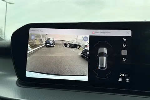  Audi Q3 1.5 TFSI Launch Edition Sportback S Tronic Euro 6 (s/s) 5dr Thumbnail #53