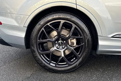 12 of 66 for Audi Q7 SUV Black Edition TDI quattro 231 PS tiptronic