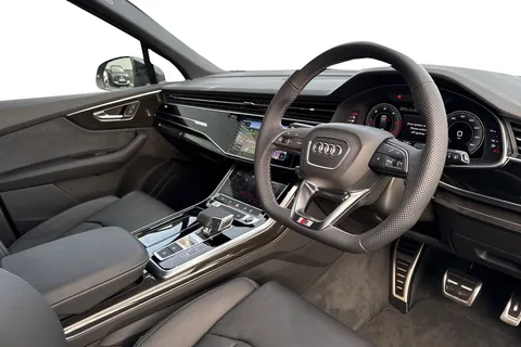 14 of 66 for Audi Q7 SUV Black Edition TDI quattro 231 PS tiptronic