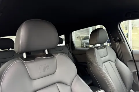 24 of 66 for Audi Q7 SUV Black Edition TDI quattro 231 PS tiptronic