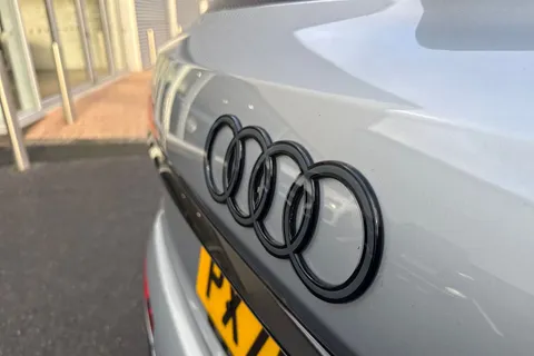 25 of 66 for Audi Q7 SUV Black Edition TDI quattro 231 PS tiptronic