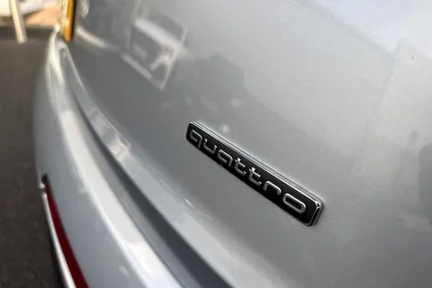 27 of 66 for Audi Q7 SUV Black Edition TDI quattro 231 PS tiptronic