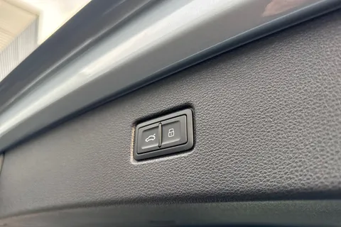 37 of 66 for Audi Q7 SUV Black Edition TDI quattro 231 PS tiptronic