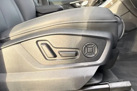 45 of 66 for Audi Q7 SUV Black Edition TDI quattro 231 PS tiptronic