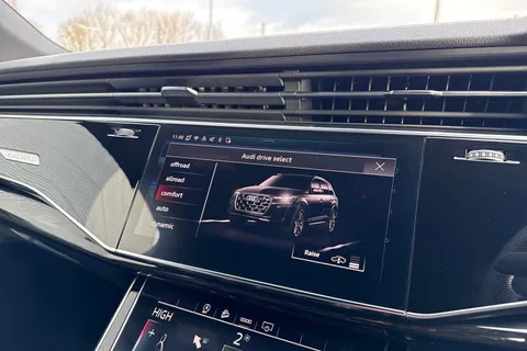 57 of 66 for Audi Q7 SUV Black Edition TDI quattro 231 PS tiptronic