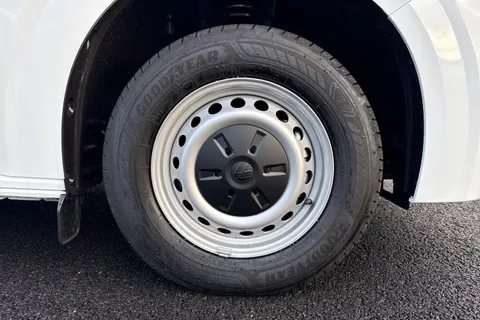 MF75FVC Volkswagen Transporter 2.0 TDI 150 Commerce Plus Van Thumbnail #7