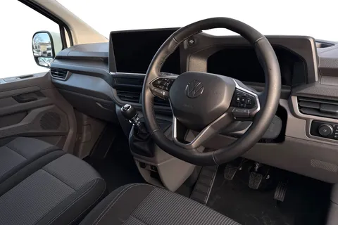 MF75FVK Volkswagen Transporter 2.0 TDI 150 Commerce Plus Van Thumbnail #7