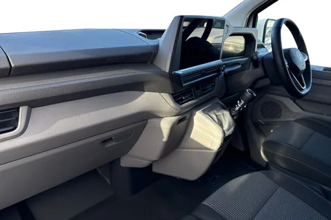 MF75FUV Volkswagen Transporter 2.0 TDI 150 Commerce Plus Van Thumbnail #8