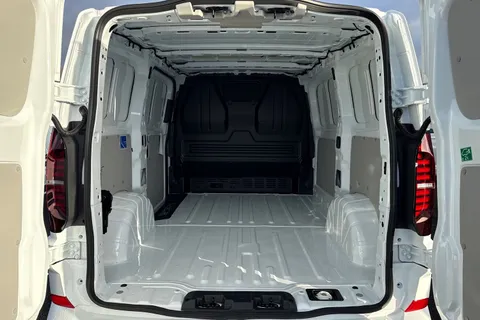 MF75FUM Volkswagen Transporter 2.0 TDI 150 Commerce Plus Van Thumbnail #9