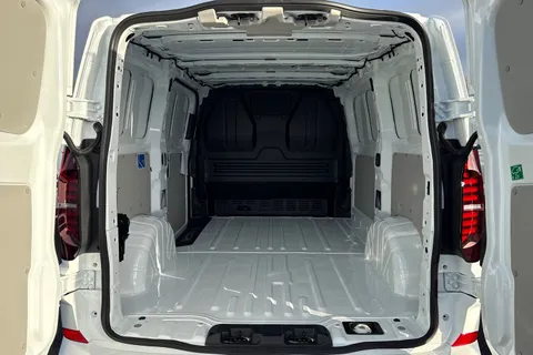 MF75FVK Volkswagen Transporter 2.0 TDI 150 Commerce Plus Van Thumbnail #9