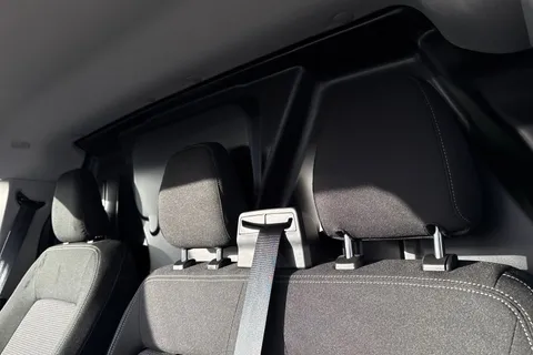 MF75FVC Volkswagen Transporter 2.0 TDI 150 Commerce Plus Van Thumbnail #14