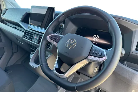 DF75ZRD Volkswagen Crafter CR35 Panel van Commerce Plus MWB 163 PS 2.0 TDI 8sp Auto RWD - Nav/Low Roof Thumbnail #13