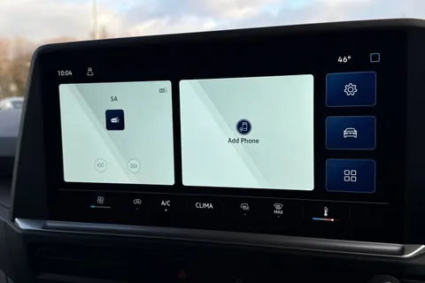 MF75FVE Volkswagen Transporter 2.0 TDI 150 Commerce Plus Van Thumbnail #11