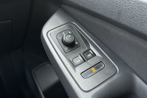 MF74OEW Volkswagen Caddy Maxi 2.0 TDI 122 Life 5dr DSG Thumbnail #17