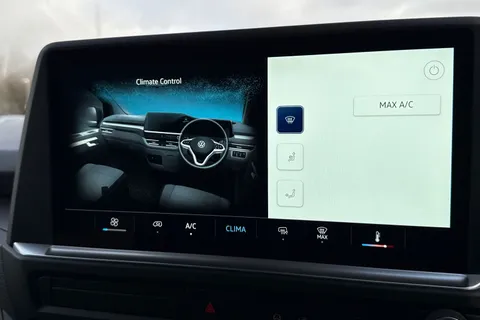 MF75FUV Volkswagen Transporter 2.0 TDI 150 Commerce Plus Van Thumbnail #18