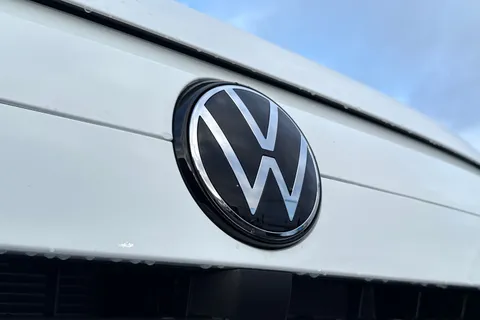 MF75FVC Volkswagen Transporter 2.0 TDI 150 Commerce Plus Van Thumbnail #25