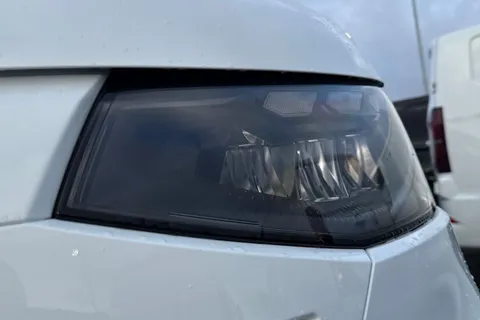 MF75FUM Volkswagen Transporter 2.0 TDI 150 Commerce Plus Van Thumbnail #24