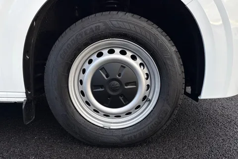 MF75FUV Volkswagen Transporter 2.0 TDI 150 Commerce Plus Van Thumbnail #23