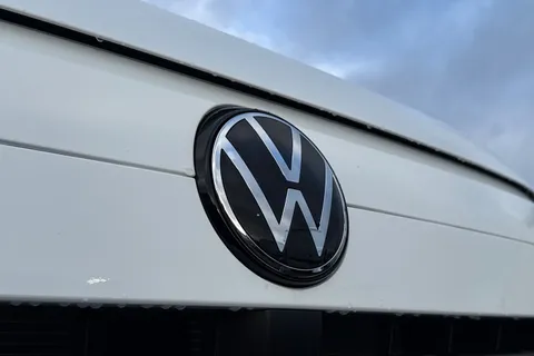 MF75FUM Volkswagen Transporter 2.0 TDI 150 Commerce Plus Van Thumbnail #25