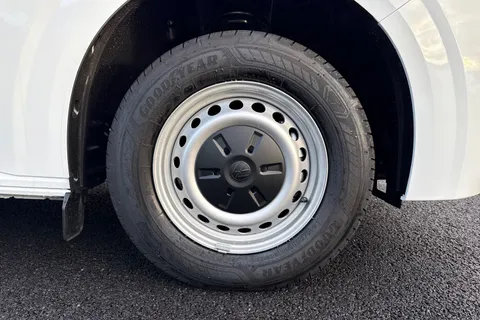 MF75FVE Volkswagen Transporter 2.0 TDI 150 Commerce Plus Van Thumbnail #23