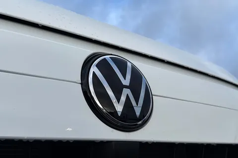 MF75FVK Volkswagen Transporter 2.0 TDI 150 Commerce Plus Van Thumbnail #26