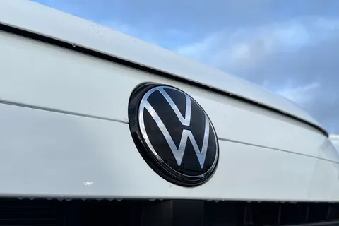 MF75FVE Volkswagen Transporter 2.0 TDI 150 Commerce Plus Van Thumbnail #24