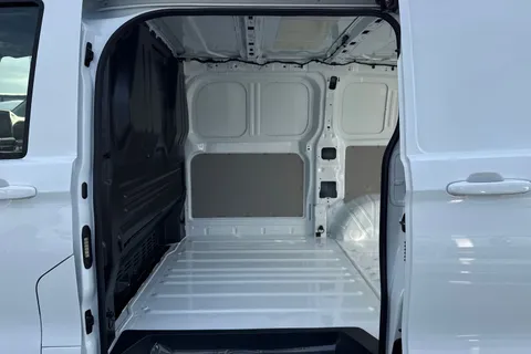 MF75FVK Volkswagen Transporter 2.0 TDI 150 Commerce Plus Van Thumbnail #28