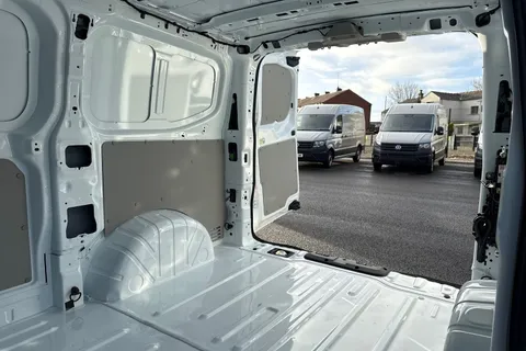 MF75FUV Volkswagen Transporter 2.0 TDI 150 Commerce Plus Van Thumbnail #27