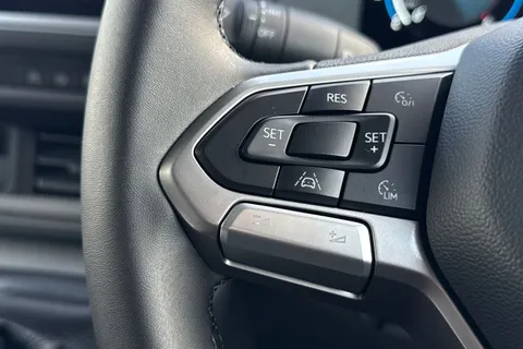 MF75FVK Volkswagen Transporter 2.0 TDI 150 Commerce Plus Van Thumbnail #32