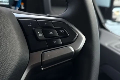 MF75FUM Volkswagen Transporter 2.0 TDI 150 Commerce Plus Van Thumbnail #32