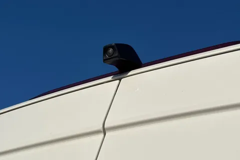 DF75ZRD Volkswagen Crafter CR35 Panel van Commerce Plus MWB 163 PS 2.0 TDI 8sp Auto RWD - Nav/Low Roof Thumbnail #30