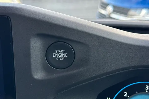 MF75FVK Volkswagen Transporter 2.0 TDI 150 Commerce Plus Van Thumbnail #36