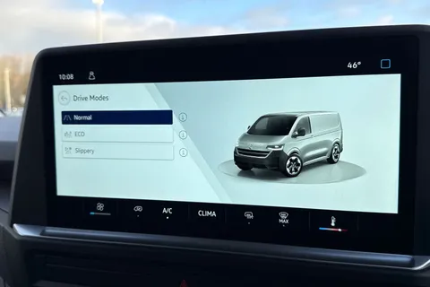 MF75FVK Volkswagen Transporter 2.0 TDI 150 Commerce Plus Van Thumbnail #40