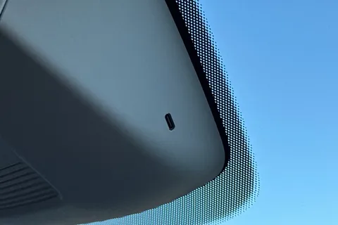 DF75ZRD Volkswagen Crafter CR35 Panel van Commerce Plus MWB 163 PS 2.0 TDI 8sp Auto RWD - Nav/Low Roof Thumbnail #38