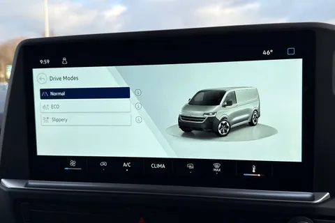 MF75FUM Volkswagen Transporter 2.0 TDI 150 Commerce Plus Van Thumbnail #39