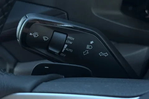 DF75ZRD Volkswagen Crafter CR35 Panel van Commerce Plus MWB 163 PS 2.0 TDI 8sp Auto RWD - Nav/Low Roof Thumbnail #43