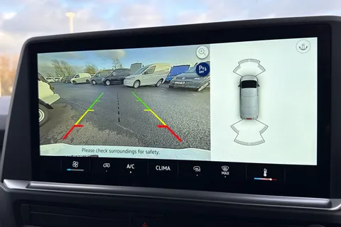 MF75FUM Volkswagen Transporter 2.0 TDI 150 Commerce Plus Van Thumbnail #43