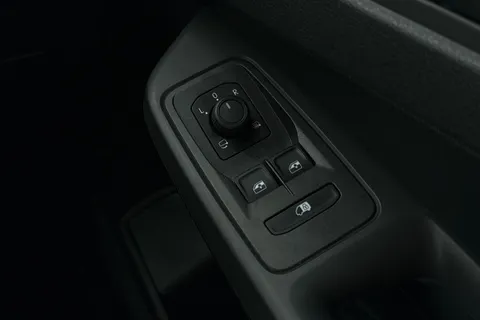 PJ25OEW Volkswagen Caddy Maxi 1.5 TSI 116PS Commerce Pro Van DSG [Tech Pack] Thumbnail #34