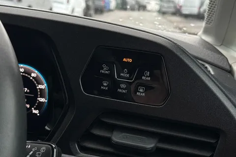 PJ25OEW Volkswagen Caddy Maxi 1.5 TSI 116PS Commerce Pro Van DSG [Tech Pack] Thumbnail #42