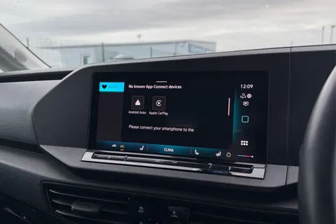 PJ25OEW Volkswagen Caddy Maxi 1.5 TSI 116PS Commerce Pro Van DSG [Tech Pack] Thumbnail #52