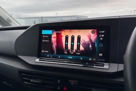 PJ25OEW Volkswagen Caddy Maxi 1.5 TSI 116PS Commerce Pro Van DSG [Tech Pack] Thumbnail #57