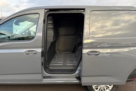 MF75FFD Volkswagen Caddy C20 Caddy Cargo Commerce SWB 102 PS 2.0 TDI 6sp Manual Thumbnail #30