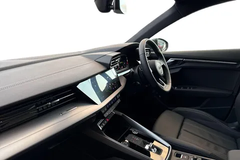 KM75RBX Audi A3 S line 40 TFSI e  204 PS S tronic Thumbnail #15