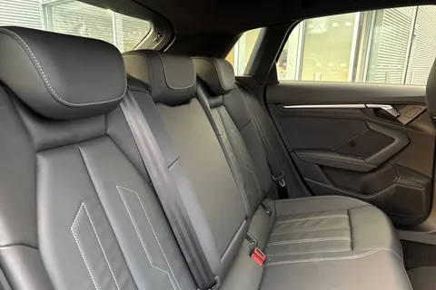 KM75RBX Audi A3 S line 40 TFSI e  204 PS S tronic Thumbnail #19